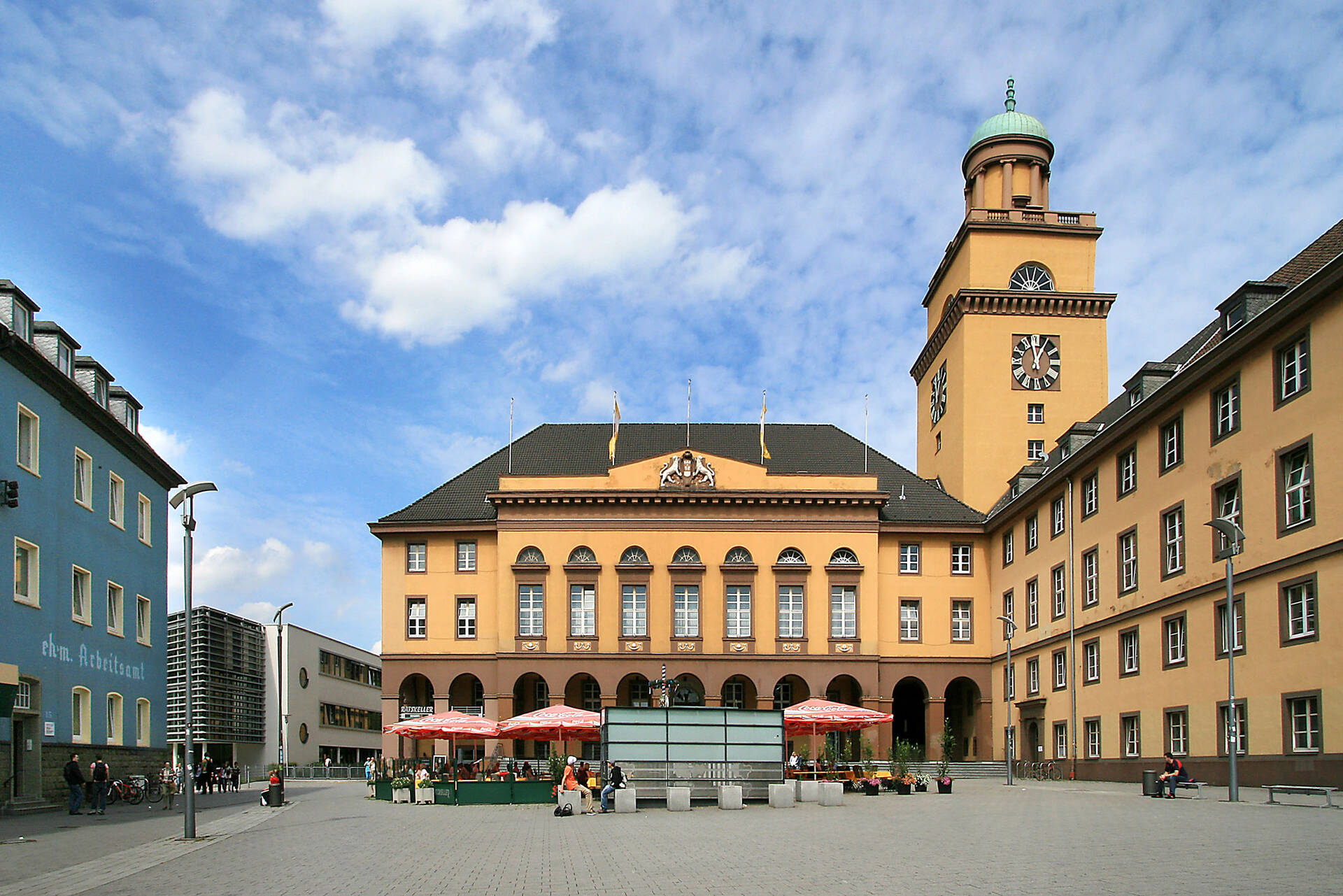 Rathaus- und Rathausplatz