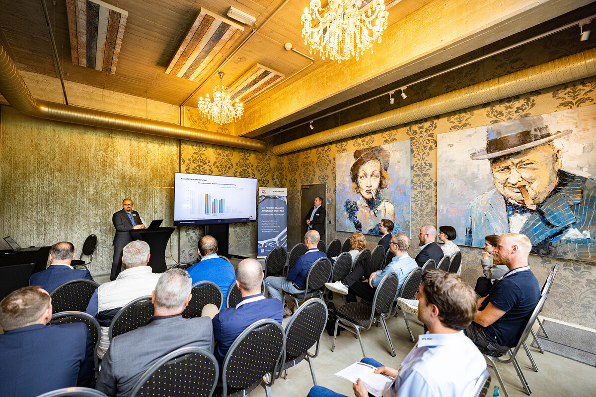 Die Breakout-Sessions zeigten praxisnah, wie vernetzte Systeme und durchgängige Daten mo-derne Fertigungsprozesse effizienter machen.