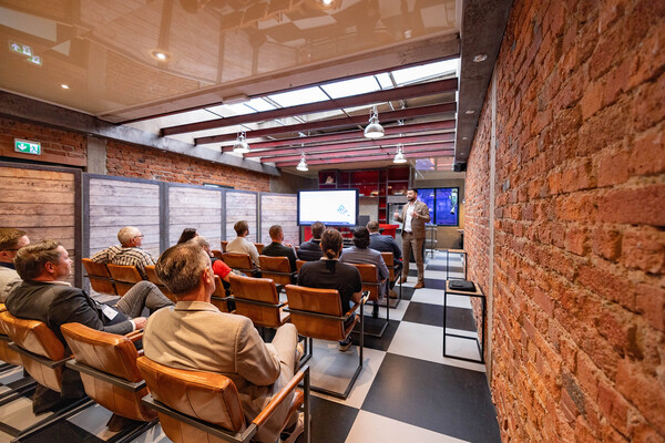 Die Breakout-Session gab Einblicke in intelligente CAM-Programmierung, Visualisierung und Simulation am digitalen Zwilling der Fertigung