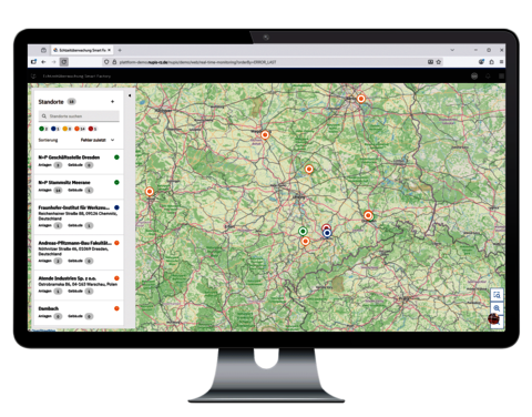 Monitor mit Landkartenansicht und Standortliste zur Überwachung von Gebäudezuständen in der technischen Gebäudeausrüstung.