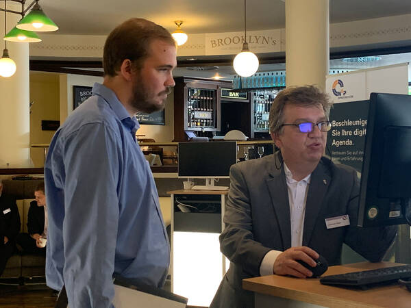 ERP-Kundentag Diskussion zum Einsatz von PLM